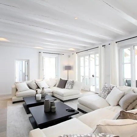 Villa Aquarius *
