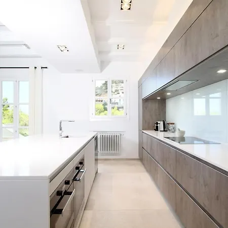 Aquarius Villa *