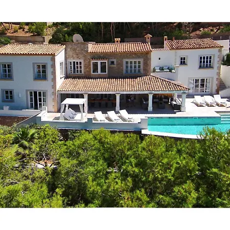 Aquarius Villa
